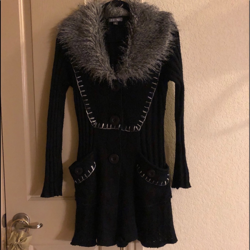 BEAUTIFUL Faux Fur Collared Long Sweater